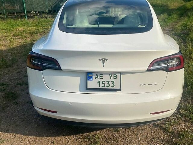 Білий Тесла Модель 3, об'ємом двигуна 0 л та пробігом 37 тис. км за 27600 $, фото 7 на Automoto.ua