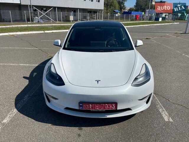 Тесла Модель 3 2022 в Киеве на Automoto.ua Белый Тесла Модель 3, объемом двигателя 0 л и пробегом 65 тыс. км за 29500 $, фото 5 на Automoto.ua