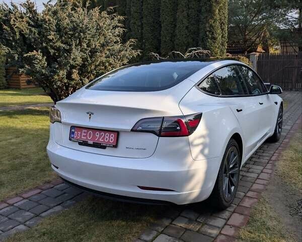 Белый Тесла Модель 3, объемом двигателя 0 л и пробегом 152 тыс. км за 21000 $, фото 3 на Automoto.ua