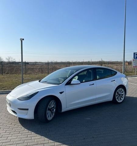 Белый Тесла Модель 3, объемом двигателя 0 л и пробегом 132 тыс. км за 19800 $, фото 4 на Automoto.ua