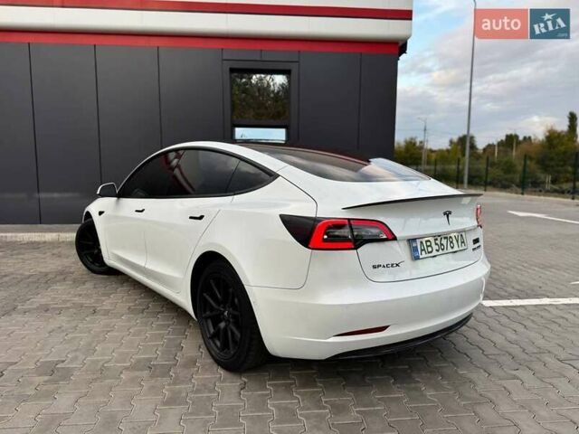 Белый Тесла Модель 3, объемом двигателя 0 л и пробегом 70 тыс. км за 22600 $, фото 11 на Automoto.ua