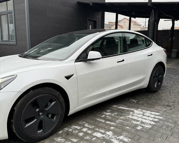 Белый Тесла Модель 3, объемом двигателя 0 л и пробегом 60 тыс. км за 19500 $, фото 9 на Automoto.ua