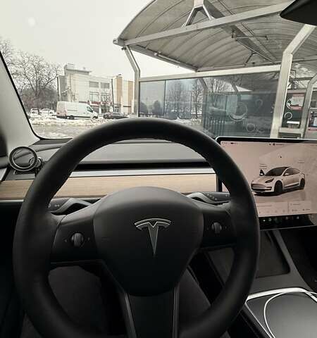 Белый Тесла Модель 3, объемом двигателя 0 л и пробегом 92 тыс. км за 23000 $, фото 8 на Automoto.ua