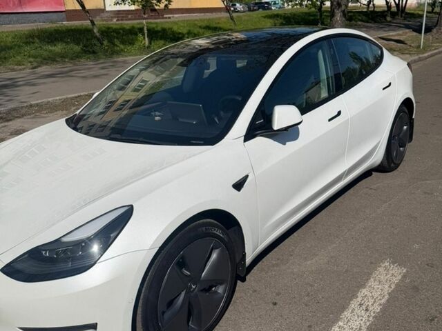Белый Тесла Модель 3, объемом двигателя 0 л и пробегом 94 тыс. км за 22000 $, фото 2 на Automoto.ua