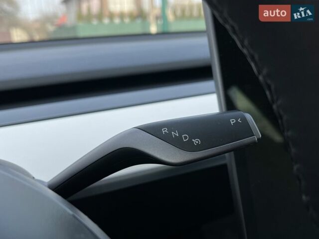 Белый Тесла Модель 3, объемом двигателя 0 л и пробегом 100 тыс. км за 29800 $, фото 13 на Automoto.ua