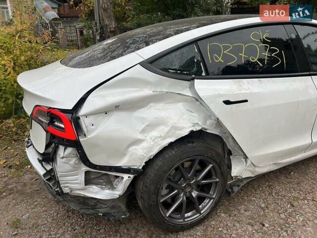 Тесла Модель 3 2022 у Києві на Automoto.ua Білий Тесла Модель 3, об'ємом двигуна 0 л та пробігом 64 тис. км за 14700 $, фото 26 на Automoto.ua
