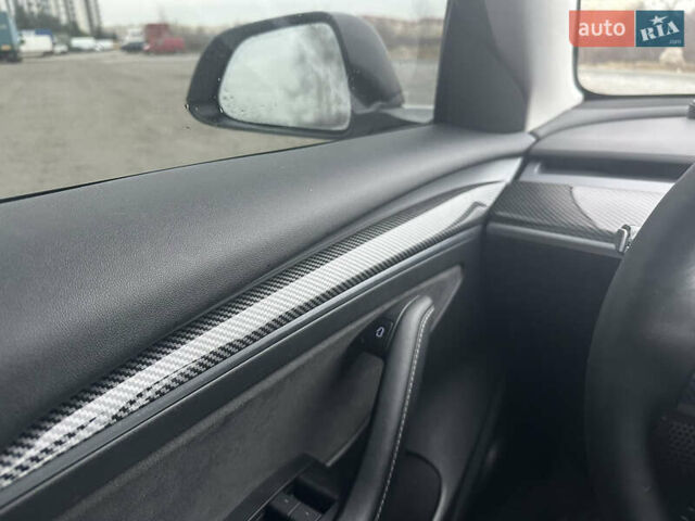 Белый Тесла Модель 3, объемом двигателя 0 л и пробегом 59 тыс. км за 22000 $, фото 30 на Automoto.ua