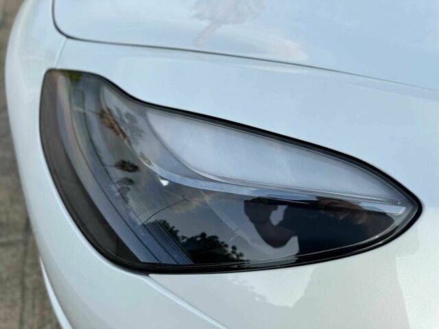 Белый Тесла Модель 3, объемом двигателя 0 л и пробегом 88 тыс. км за 14267 $, фото 3 на Automoto.ua