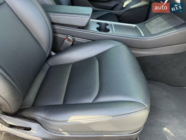 Белый Тесла Модель 3, объемом двигателя 0 л и пробегом 13 тыс. км за 23500 $, фото 15 на Automoto.ua