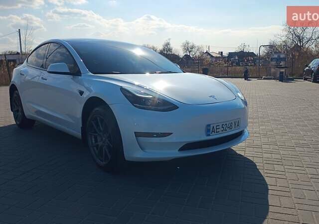 Білий Тесла Модель 3, об'ємом двигуна 0 л та пробігом 14 тис. км за 27200 $, фото 5 на Automoto.ua
