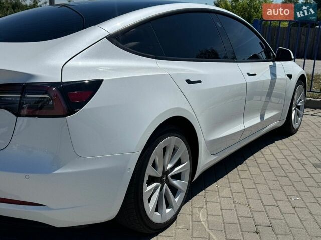Білий Тесла Модель 3, об'ємом двигуна 0 л та пробігом 200 тис. км за 16000 $, фото 12 на Automoto.ua
