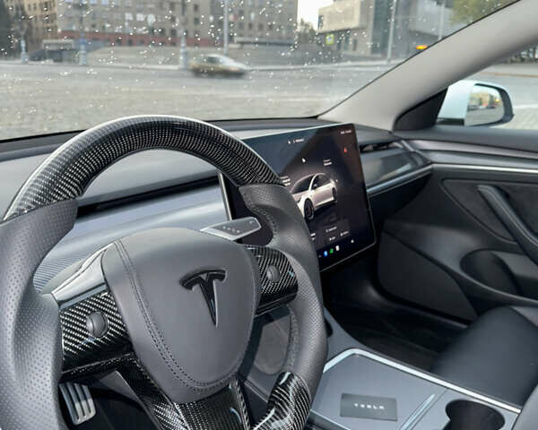 Белый Тесла Модель 3, объемом двигателя 0 л и пробегом 41 тыс. км за 25000 $, фото 17 на Automoto.ua