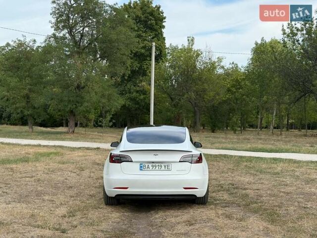 Белый Тесла Модель 3, объемом двигателя 0 л и пробегом 38 тыс. км за 26300 $, фото 6 на Automoto.ua