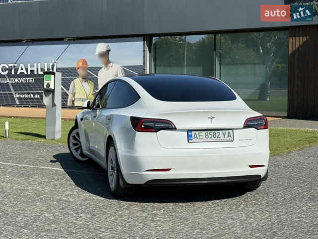 Белый Тесла Модель 3, объемом двигателя 0 л и пробегом 13 тыс. км за 23500 $, фото 9 на Automoto.ua