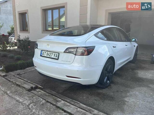 Білий Тесла Модель 3, об'ємом двигуна 0 л та пробігом 43 тис. км за 22250 $, фото 13 на Automoto.ua