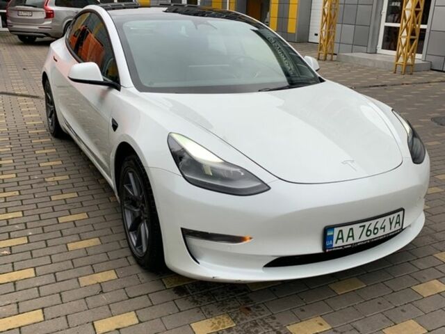 Белый Тесла Модель 3, объемом двигателя 0 л и пробегом 82 тыс. км за 18900 $, фото 1 на Automoto.ua