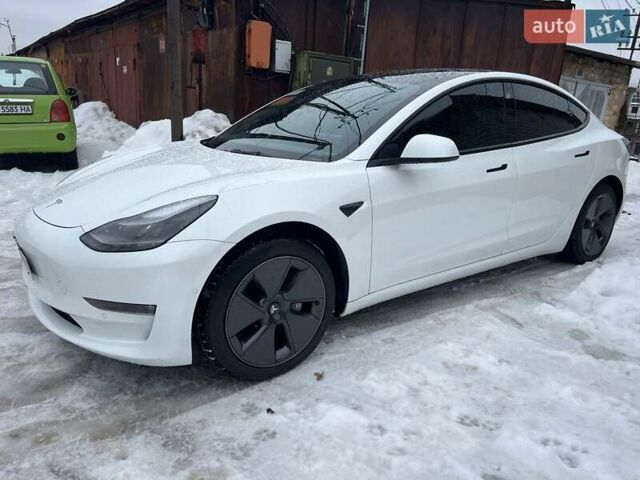 Білий Тесла Модель 3, об'ємом двигуна 0 л та пробігом 54 тис. км за 23900 $, фото 2 на Automoto.ua