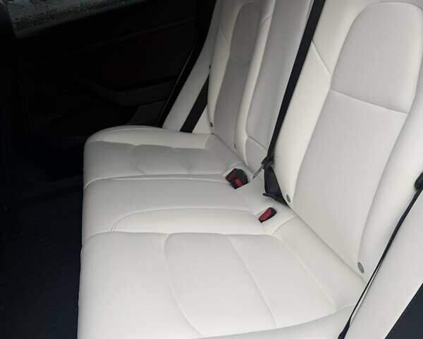 Белый Тесла Модель 3, объемом двигателя 0 л и пробегом 40 тыс. км за 25000 $, фото 24 на Automoto.ua