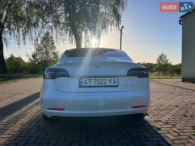 Білий Тесла Модель 3, об'ємом двигуна 0 л та пробігом 70 тис. км за 21599 $, фото 4 на Automoto.ua