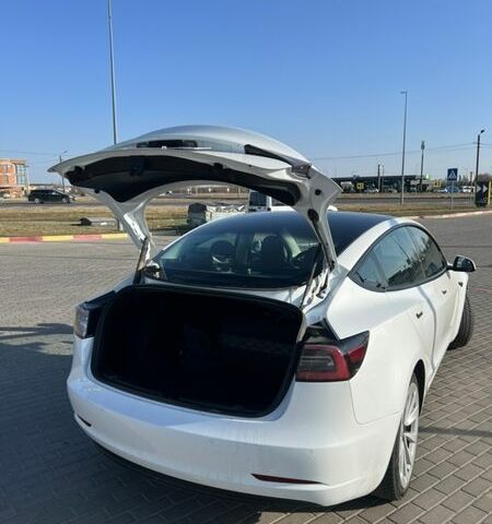 Белый Тесла Модель 3, объемом двигателя 0 л и пробегом 132 тыс. км за 19800 $, фото 17 на Automoto.ua