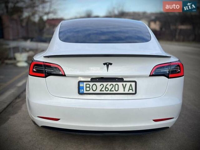 Білий Тесла Модель 3, об'ємом двигуна 0 л та пробігом 47 тис. км за 21500 $, фото 7 на Automoto.ua