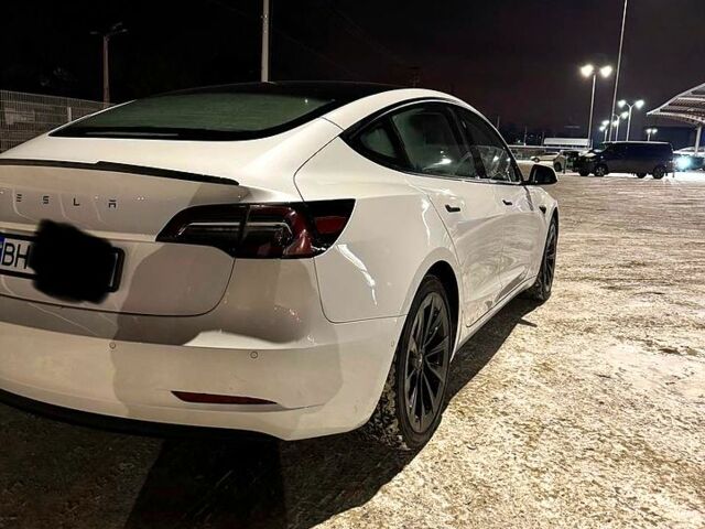 Білий Тесла Модель 3, об'ємом двигуна 0.13 л та пробігом 12000 тис. км за 18200 $, фото 8 на Automoto.ua