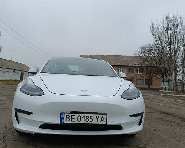 Белый Тесла Модель 3, объемом двигателя 0 л и пробегом 79 тыс. км за 18999 $, фото 8 на Automoto.ua