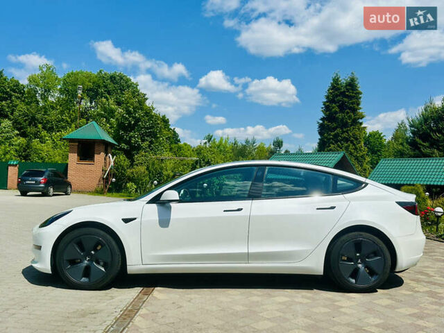 Белый Тесла Модель 3, объемом двигателя 0 л и пробегом 59 тыс. км за 20500 $, фото 3 на Automoto.ua