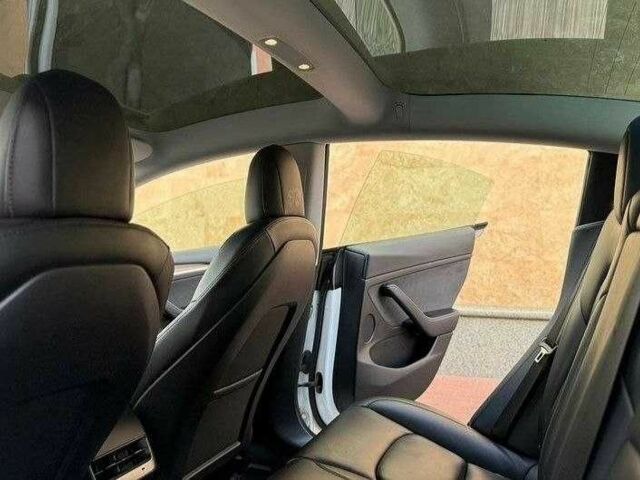 Білий Тесла Модель 3, об'ємом двигуна 0 л та пробігом 165 тис. км за 13495 $, фото 7 на Automoto.ua