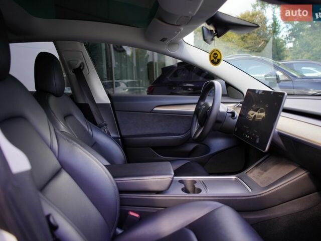 Білий Тесла Модель 3, об'ємом двигуна 0 л та пробігом 33 тис. км за 19499 $, фото 28 на Automoto.ua