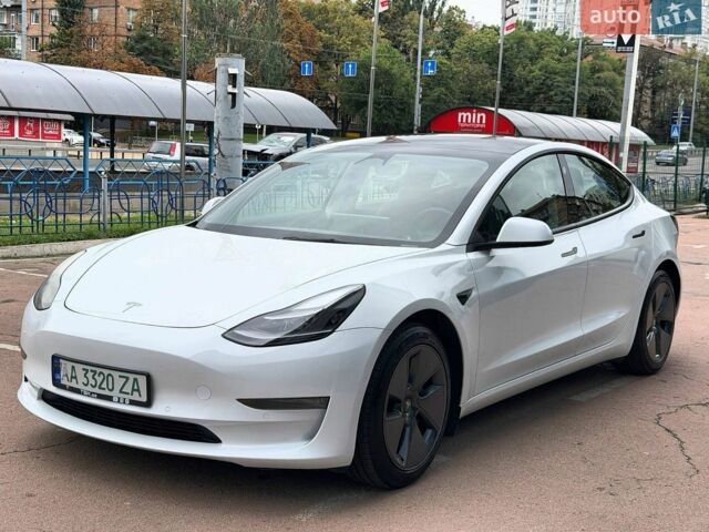 Белый Тесла Модель 3, объемом двигателя 0 л и пробегом 72 тыс. км за 19900 $, фото 1 на Automoto.ua