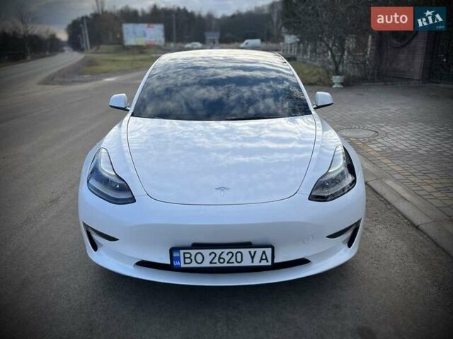 Білий Тесла Модель 3, об'ємом двигуна 0 л та пробігом 47 тис. км за 21500 $, фото 8 на Automoto.ua