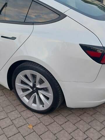 Білий Тесла Модель 3, об'ємом двигуна 0 л та пробігом 35 тис. км за 21800 $, фото 14 на Automoto.ua