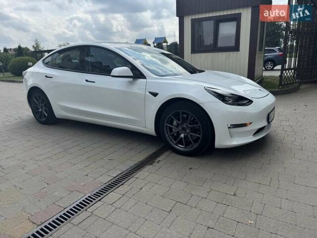 Белый Тесла Модель 3, объемом двигателя 0 л и пробегом 39 тыс. км за 21200 $, фото 16 на Automoto.ua