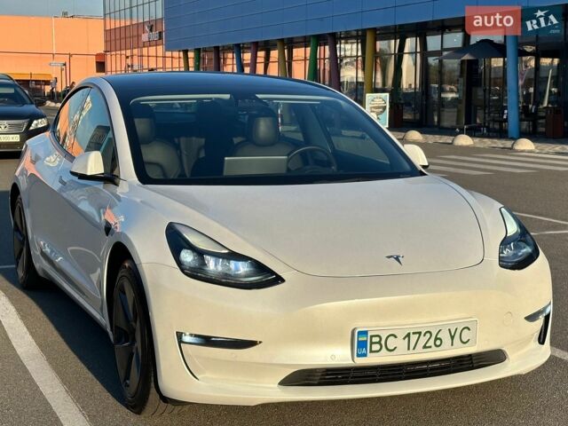 Белый Тесла Модель 3, объемом двигателя 0 л и пробегом 85 тыс. км за 20300 $, фото 11 на Automoto.ua