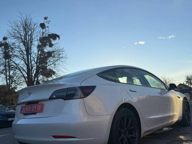 Білий Тесла Модель 3, об'ємом двигуна 0 л та пробігом 95 тис. км за 16800 $, фото 5 на Automoto.ua