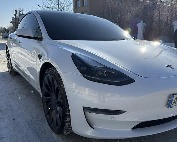Белый Тесла Модель 3, объемом двигателя 0 л и пробегом 55 тыс. км за 24900 $, фото 2 на Automoto.ua