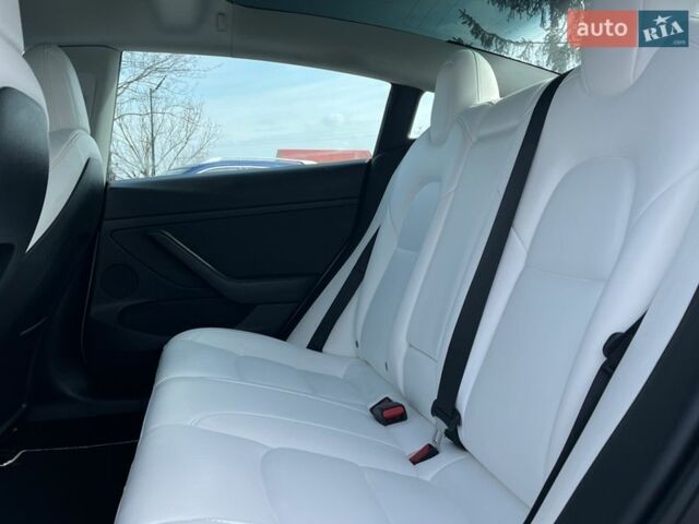 Белый Тесла Модель 3, объемом двигателя 0 л и пробегом 100 тыс. км за 29800 $, фото 19 на Automoto.ua