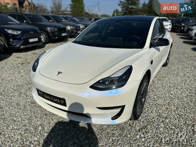 Белый Тесла Модель 3, объемом двигателя 0 л и пробегом 94 тыс. км за 22000 $, фото 4 на Automoto.ua
