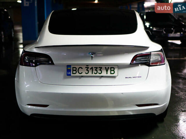 Белый Тесла Модель 3, объемом двигателя 0 л и пробегом 55 тыс. км за 22500 $, фото 6 на Automoto.ua