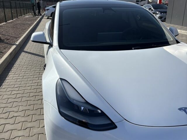 Белый Тесла Модель 3, объемом двигателя 0 л и пробегом 88 тыс. км за 22500 $, фото 18 на Automoto.ua