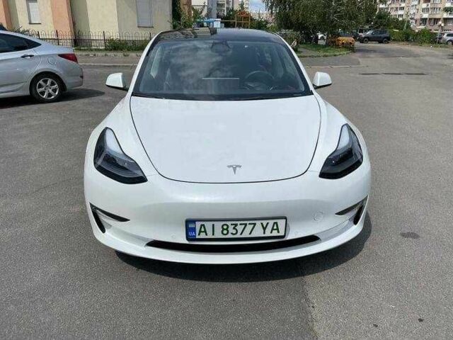 Білий Тесла Модель 3, об'ємом двигуна 0 л та пробігом 45 тис. км за 23000 $, фото 2 на Automoto.ua