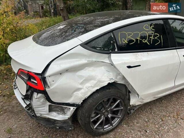 Тесла Модель 3 2022 в Киеве на Automoto.ua Белый Тесла Модель 3, объемом двигателя 0 л и пробегом 64 тыс. км за 14700 $, фото 20 на Automoto.ua