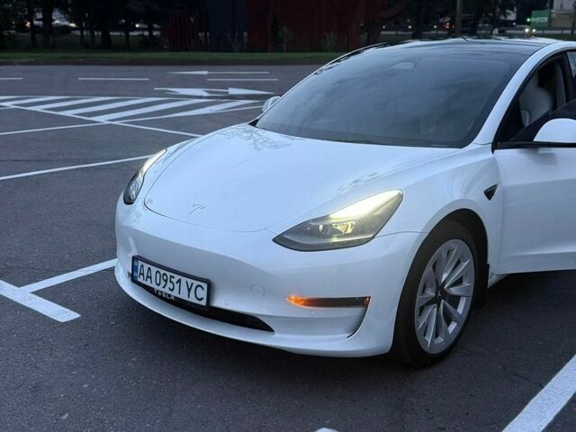 Білий Тесла Модель 3, об'ємом двигуна 0 л та пробігом 88 тис. км за 19700 $, фото 17 на Automoto.ua
