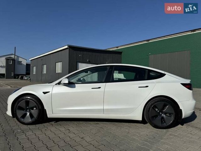 Белый Тесла Модель 3, объемом двигателя 0 л и пробегом 56 тыс. км за 20877 $, фото 18 на Automoto.ua