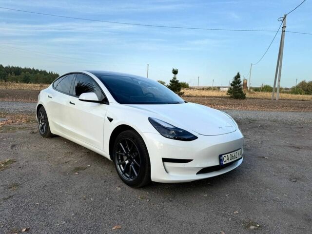 Белый Тесла Модель 3, объемом двигателя 0 л и пробегом 52 тыс. км за 20900 $, фото 2 на Automoto.ua