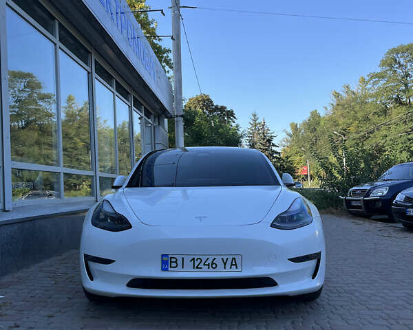 Белый Тесла Модель 3, объемом двигателя 0 л и пробегом 55 тыс. км за 22700 $, фото 1 на Automoto.ua
