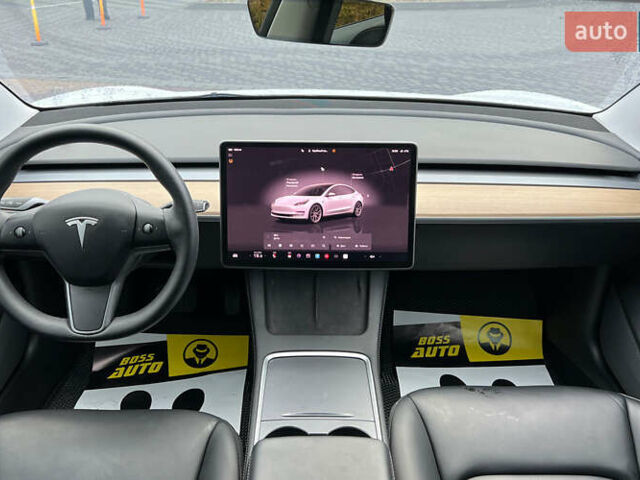 Білий Тесла Модель 3, об'ємом двигуна 0 л та пробігом 33 тис. км за 21300 $, фото 11 на Automoto.ua