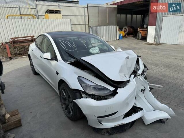Білий Тесла Модель 3, об'ємом двигуна 0 л та пробігом 39 тис. км за 12500 $, фото 1 на Automoto.ua