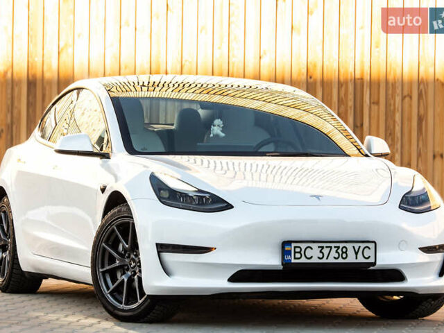 Белый Тесла Модель 3, объемом двигателя 0 л и пробегом 94 тыс. км за 19999 $, фото 14 на Automoto.ua